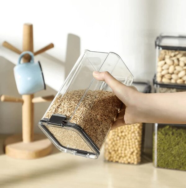 Airtight Food Storage Containers with Interchangeable Lids, Clear Plastic.